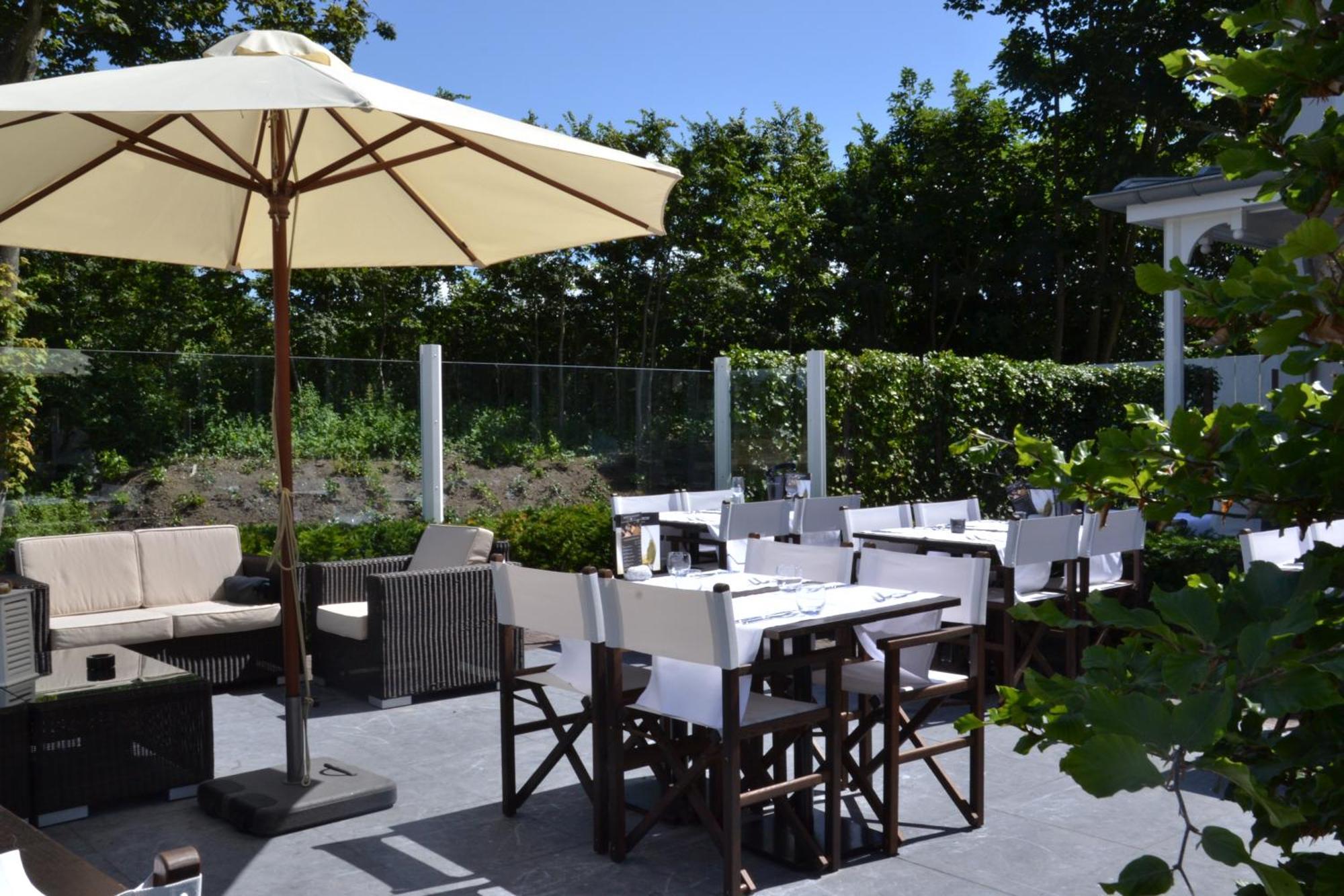 Fletcher Hotel-Restaurant Duinzicht Ouddorp Exterior photo